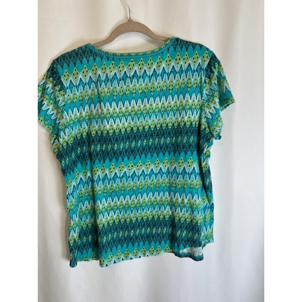 Recreation Womens Round Neck Green Striped Top with Chest Pocket Size XLarge - Picture 4 of 5